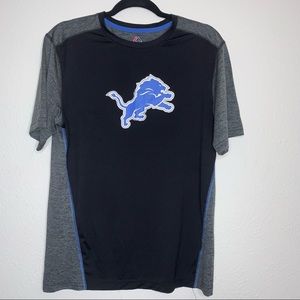 Detroit Lions T-Shirt Black and Blue Size Medium